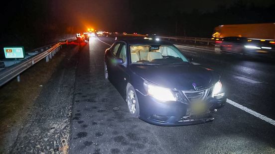 Twee gewonden bij zware aanrijding op A1