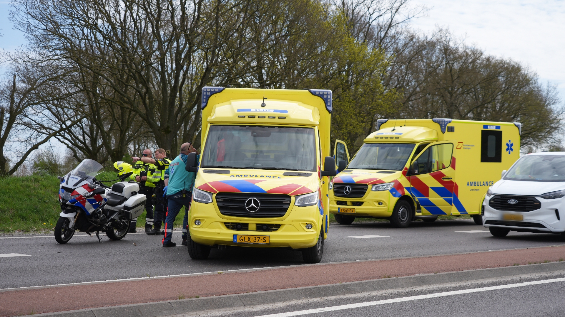 Motorrijder gewond na ongeluk bij Alteveer • Scooter en fatbike botsen in Lewenborg.