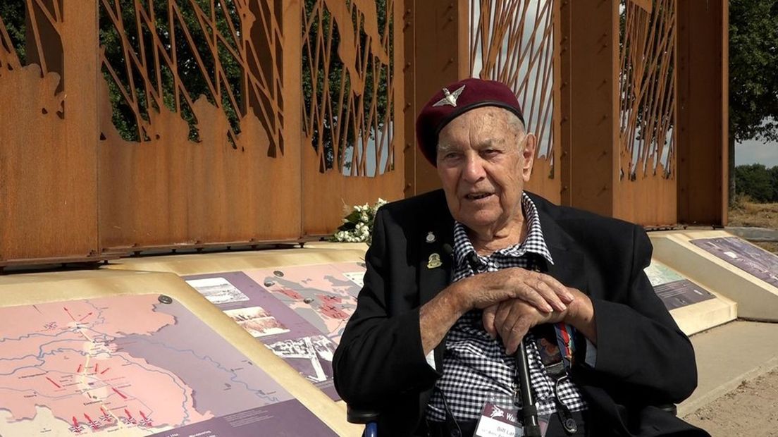 Veteraan Bill Larder is voor het eerst terug na Operatie Market Garden.