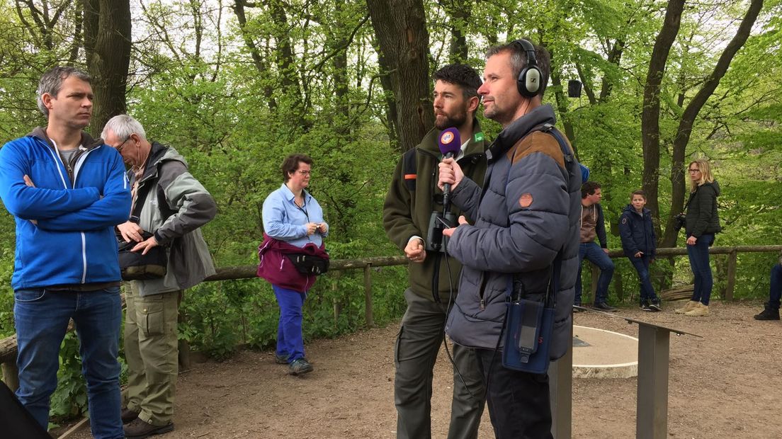 Zondag 7 mei liep verslaggever Laurens Tijink voor het eerst een wandeling in de Gelderse natuur mét volgers van het natuurplatform BuitenGewoon. Hij meldde zich live in de uitzendingen van Radio Gelderland Zin in Zondag en Muziekcadeau.