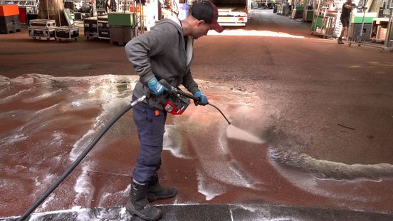 Zo wordt Nijmegen schoongemaakt na dagenlang lopen en feesten