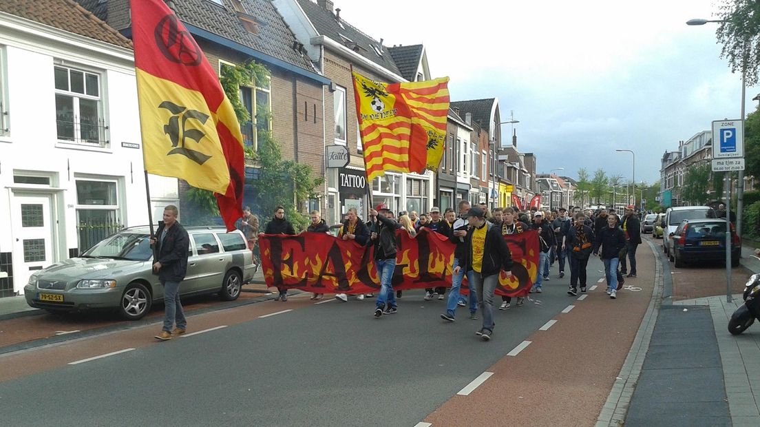 In optocht naar de Adelaarshorst