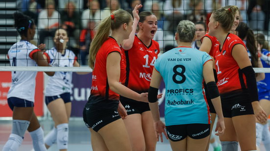 Volleybalsters Apollo 8 beginnen Europees avontuur met ruime zege Home