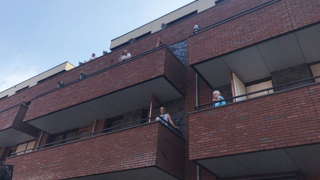 Flatbewoners zijn hun gebroken nachten door brandjes beu