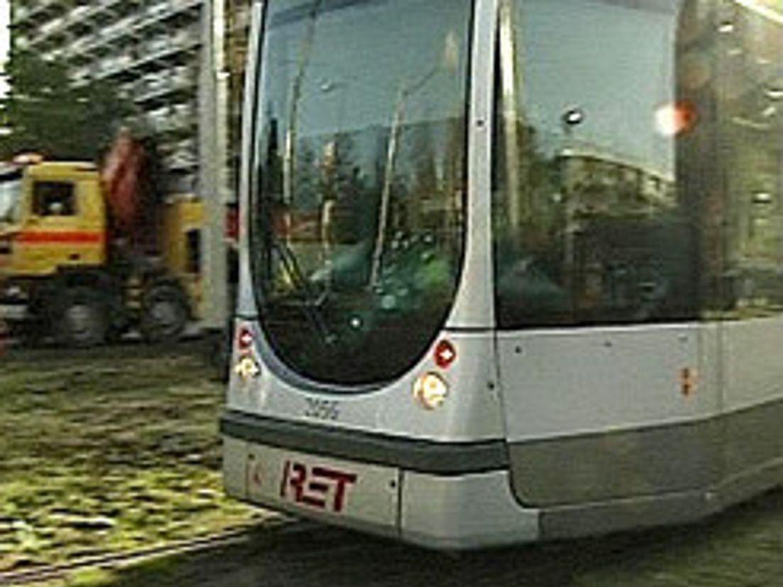 03-11-tram.cropresize.tmp.jpg