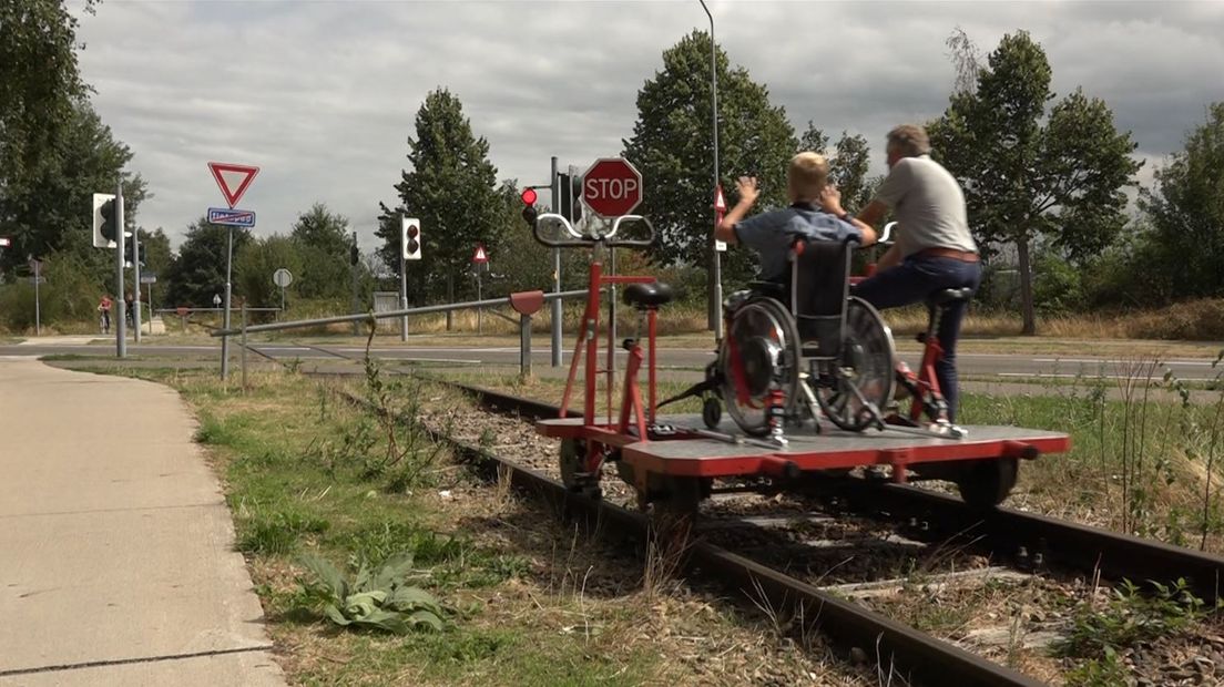 Het Rijk van Nijmegen wil zich op de kaart zetten als dé vakantieregio voor mensen met een beperking. Onder aanvoering van de gemeente Berg en Dal willen de gemeentes zoveel mogelijk drempels voor bijvoorbeeld rolstoelgebruikers wegnemen.