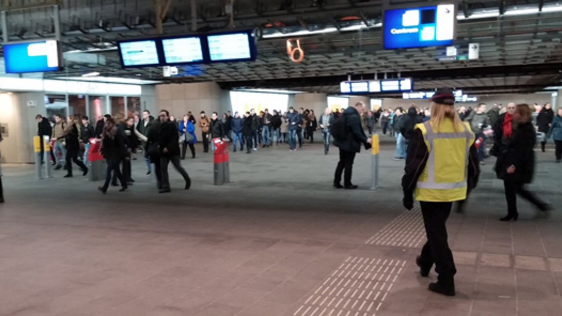 Arnhem Centraal korte tijd ontruimd na brandmelding