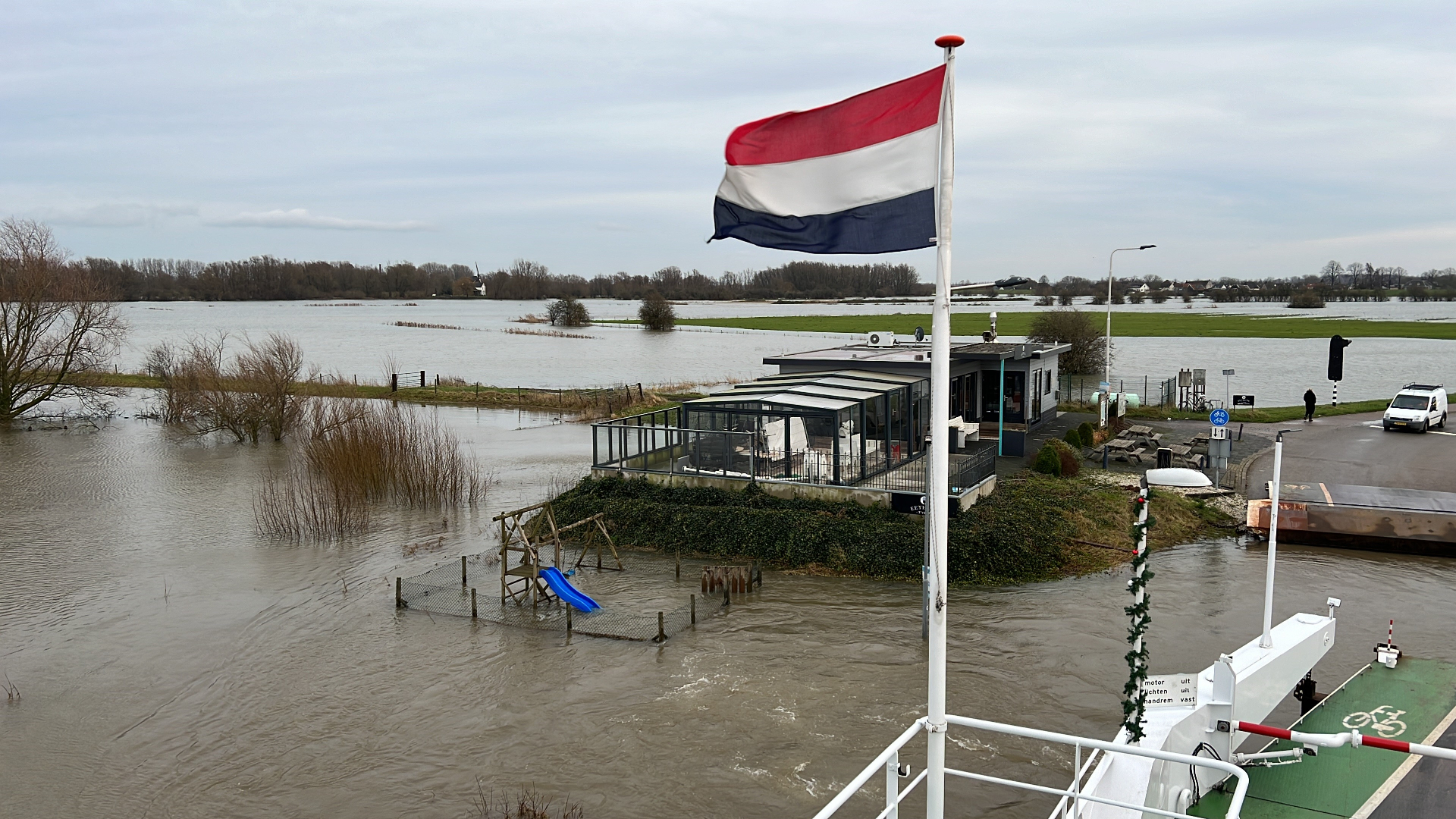 'Zijn De Dieren Wel Veilig?' - En 5 Andere Vragen Over Het Hoogwater In ...