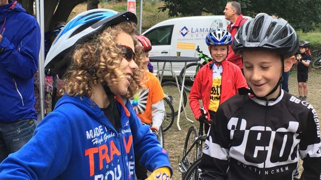 Vorig jaar veroverde Arnhemmer Maarten Tjallingii op de Posbank in Rheden de blauwe bergtrui in de Ronde van Italië. Vandaag was hij er terug met het evenement Expeditie Junior.