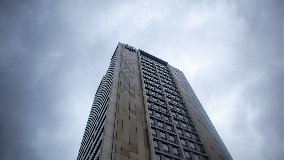 Het 22 verdiepingen-tellende gebouw