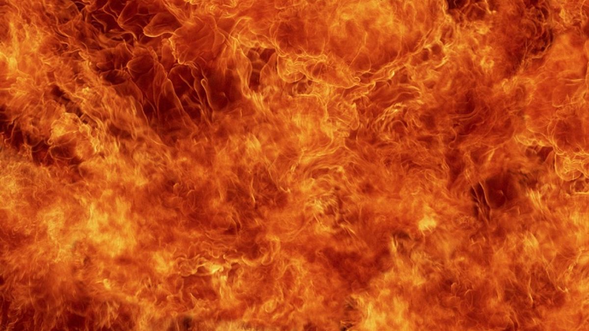 Grote brand op bedrijventerrein Leuken-Noord in Weert