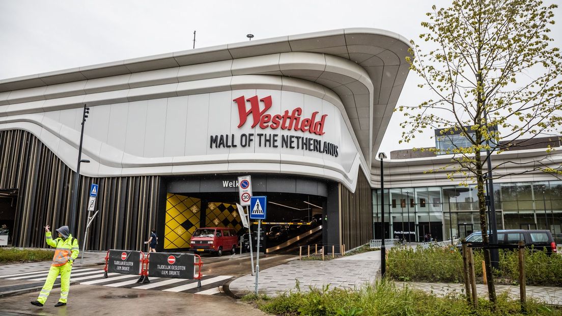 Ondanks de proef met gratis OV was het ook afgelopen weekend druk op de wegen rond de Mall