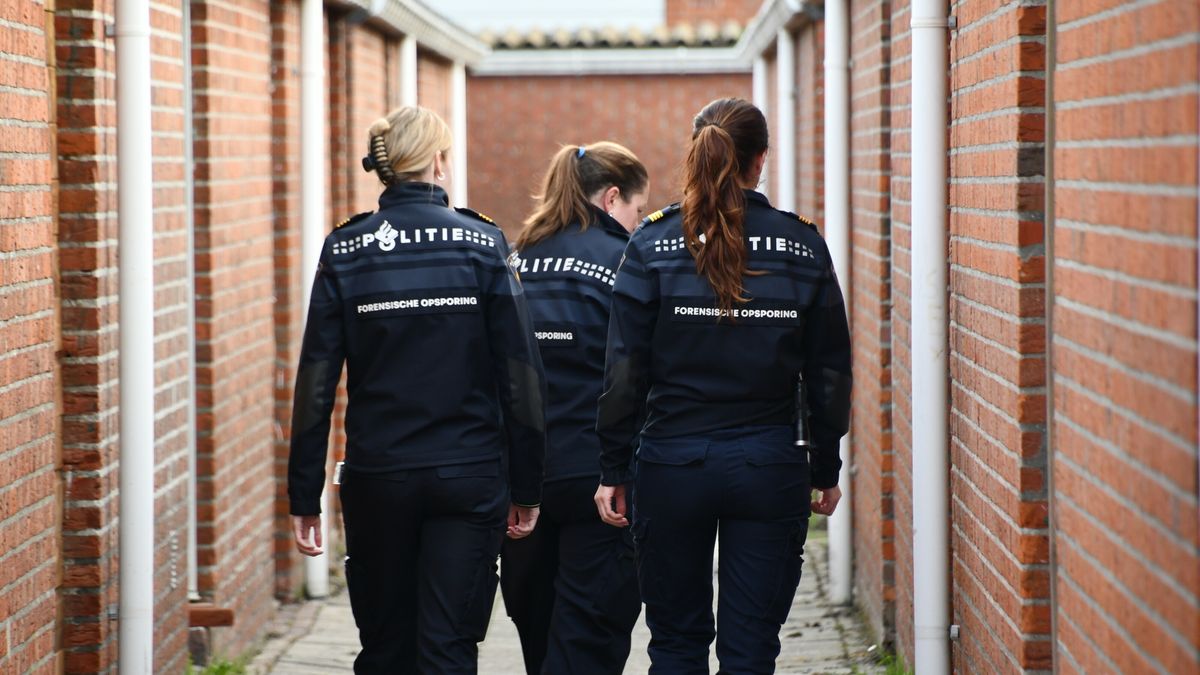 Onderzoek bij woning overleden man Sint-Maartensdijk