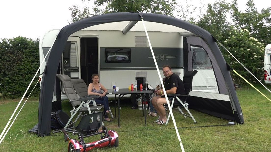 Een Duitse familie op de camping.