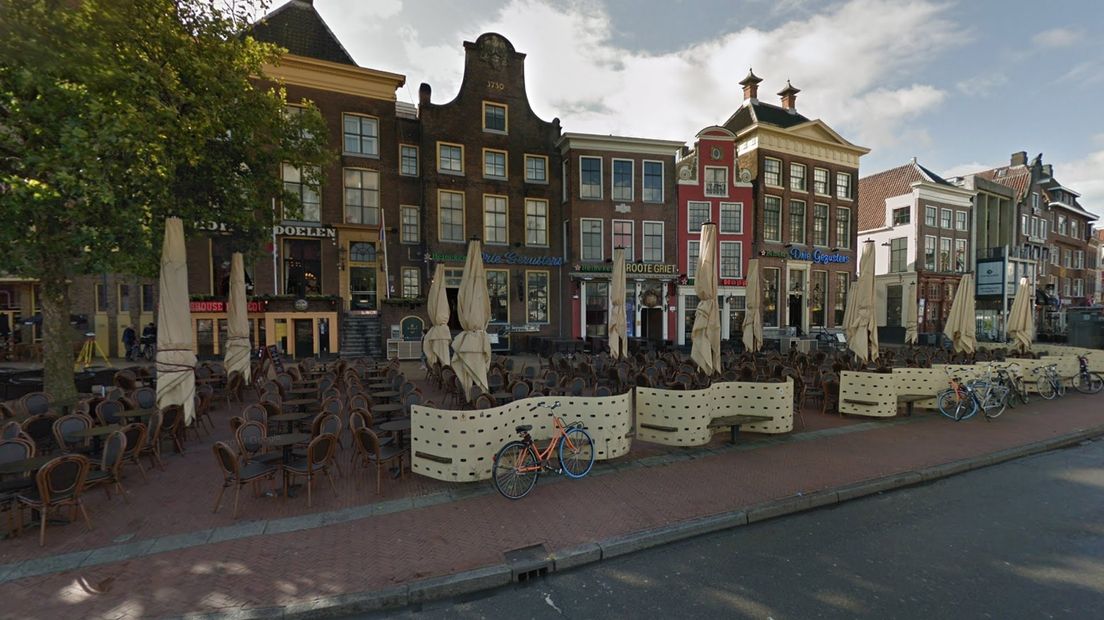 Het terras van De Drie Gezusters in Groningen