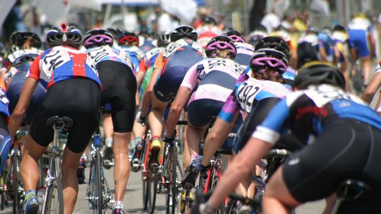 Wielrenners uit heel Europa naar de Amstel Gold Race: 'Misschien komen we nog een prof tegen' Home