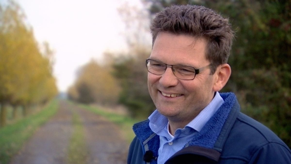 'Boek over bevrijding van Oostburg is eindelijk af' Omroep Zeeland