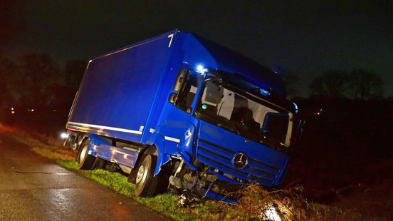 Aanrijding tussen auto en vrachtwagen in Leveroy Nieuws