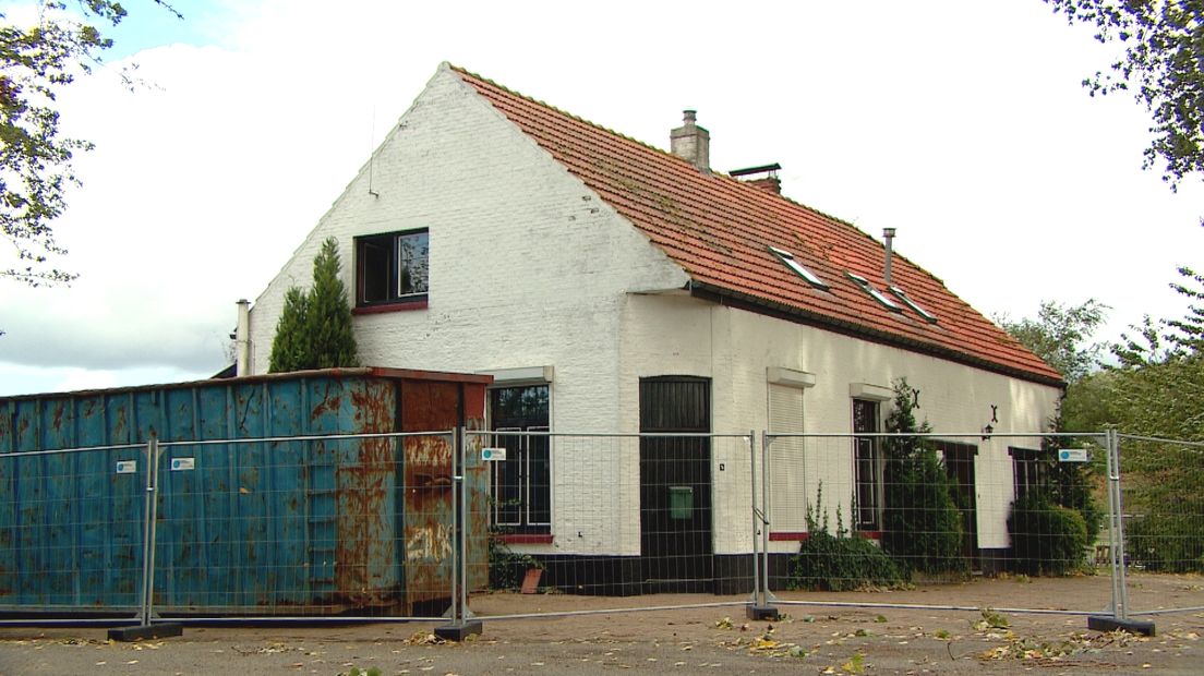 Binnenkort worden de gebouwen in de polder gesloopt