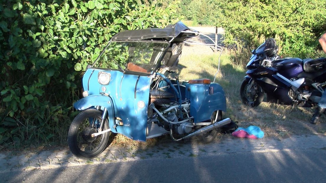Motorrijder gewond na botsing met riksja