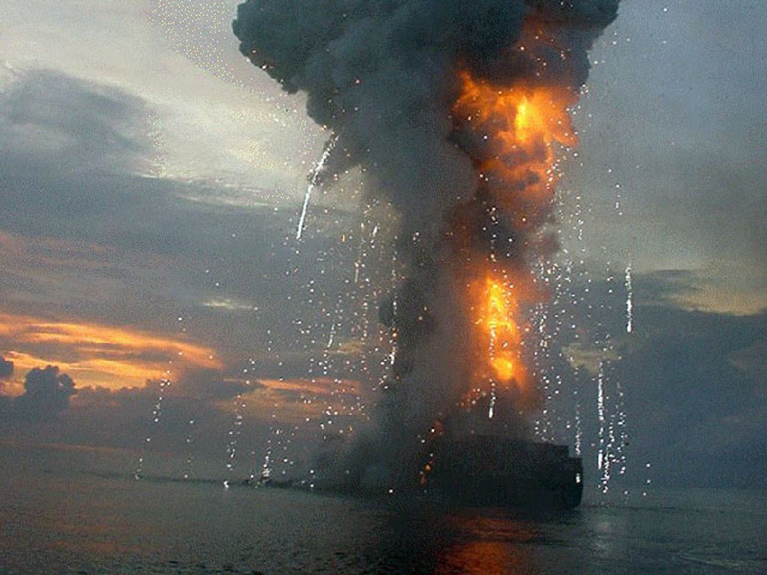 1explosie.jpg
