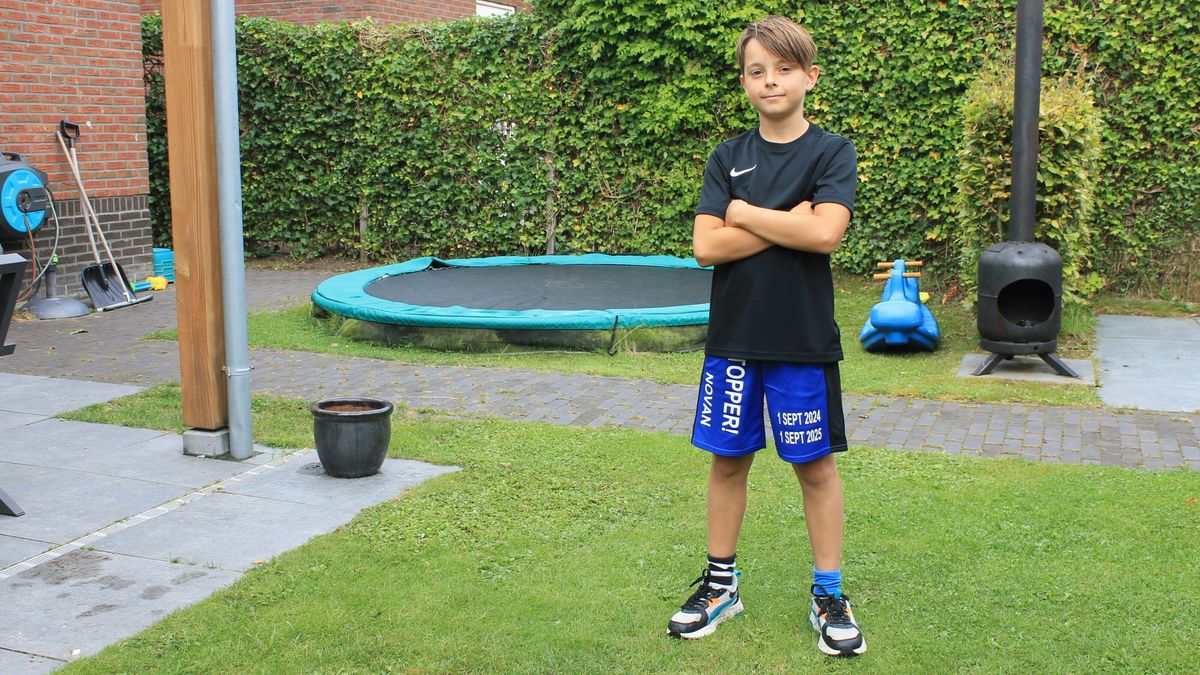 Novan (12) uit Beilen loopt al een jaar lang in korte broek: 'Voor een wereld zonder dementie'