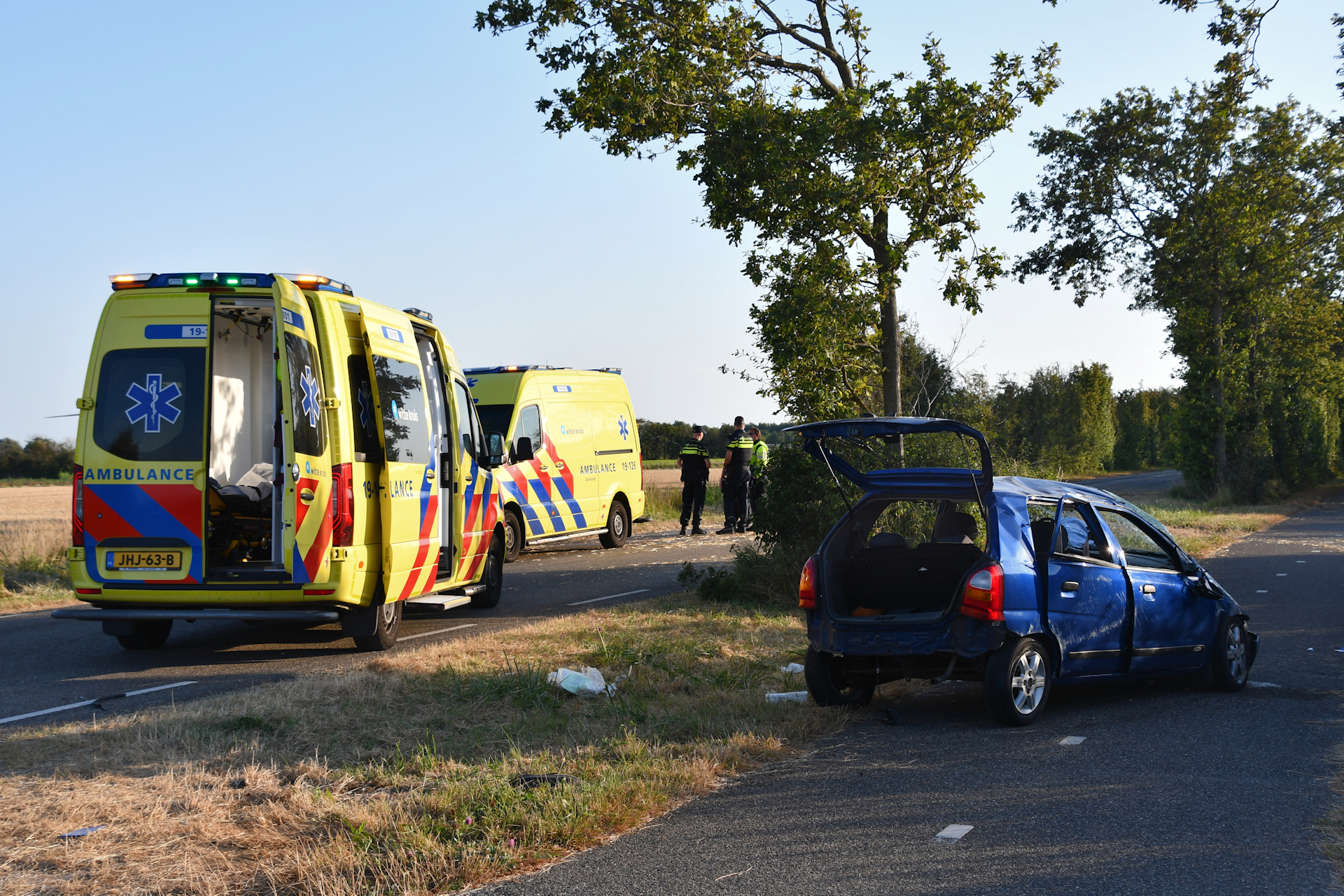 Twee zwaargewonden bij eenzijdig ongeval Westkapelle, 14-jarige jongen met traumahelikopter naar ziekenhuis Rotterdam
