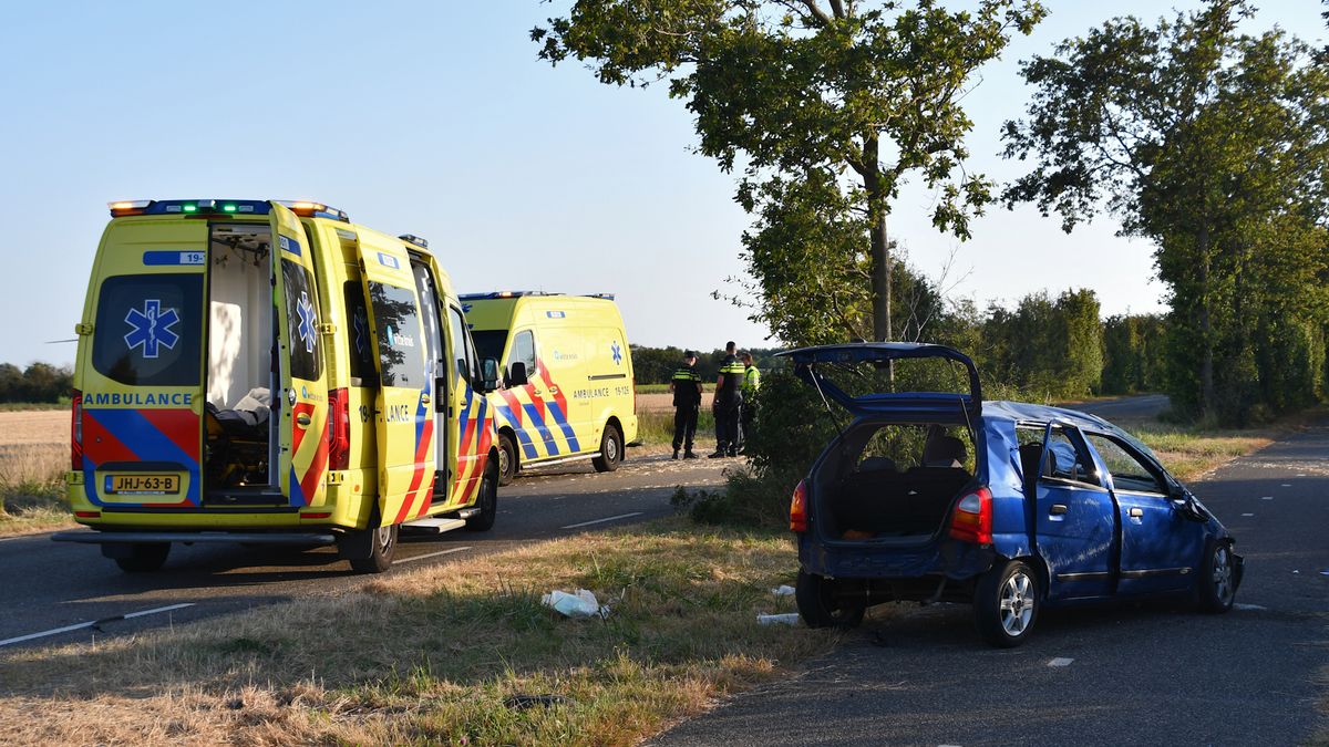 Twee zwaargewonden bij eenzijdig ongeval Westkapelle, rijbewijs bestuurder ingenomen
