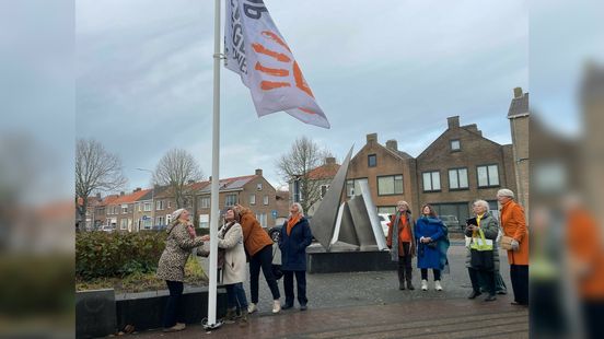 Wandeling in Oostburg vraagt aandacht voor geweld tegen vrouwen: 'We moeten ons blijven uitspreken' Nieuws