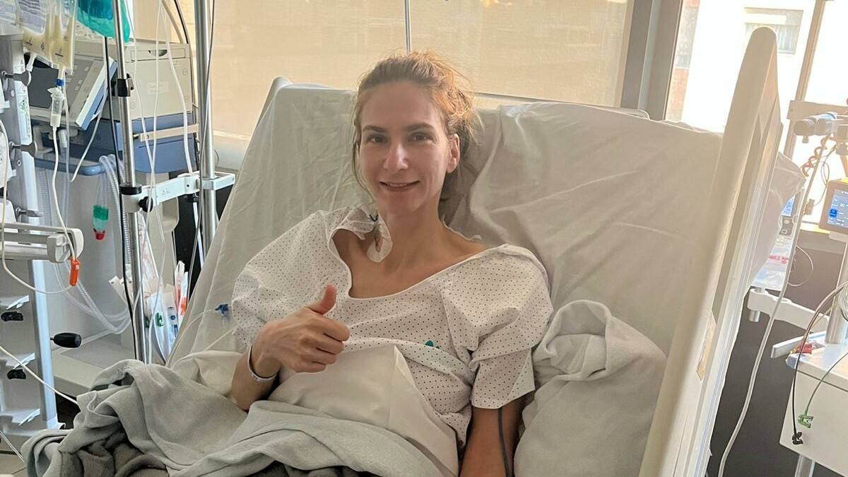 Jessie genietet nei Spaanske operaasje wer fan elke hap yochert of bôle