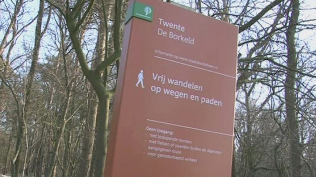 Honden moeten aan de lijn
