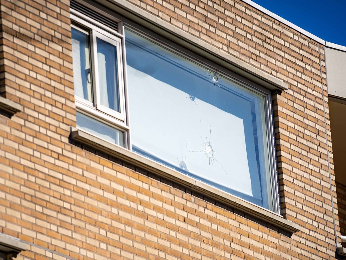 Kogelinslagen in een woning aan de Gaffeldwarsstraat