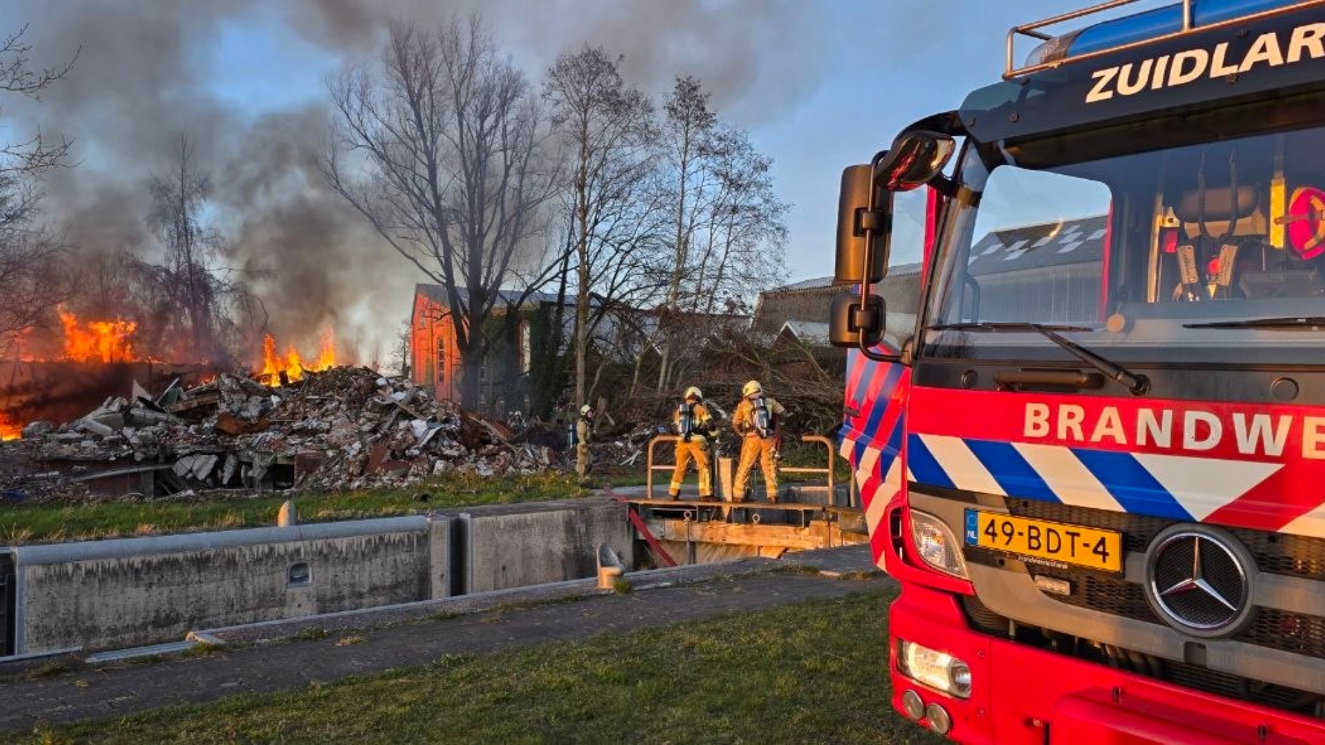 112-nieuws: Uitslaande brand in Kiel-Windeweer • Zweefvliegtuig moet buitenlanding maken in Overschild
