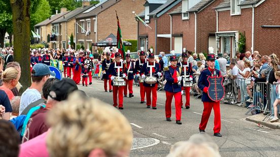 Kijk terug: De optocht van het OLS in Melick Home