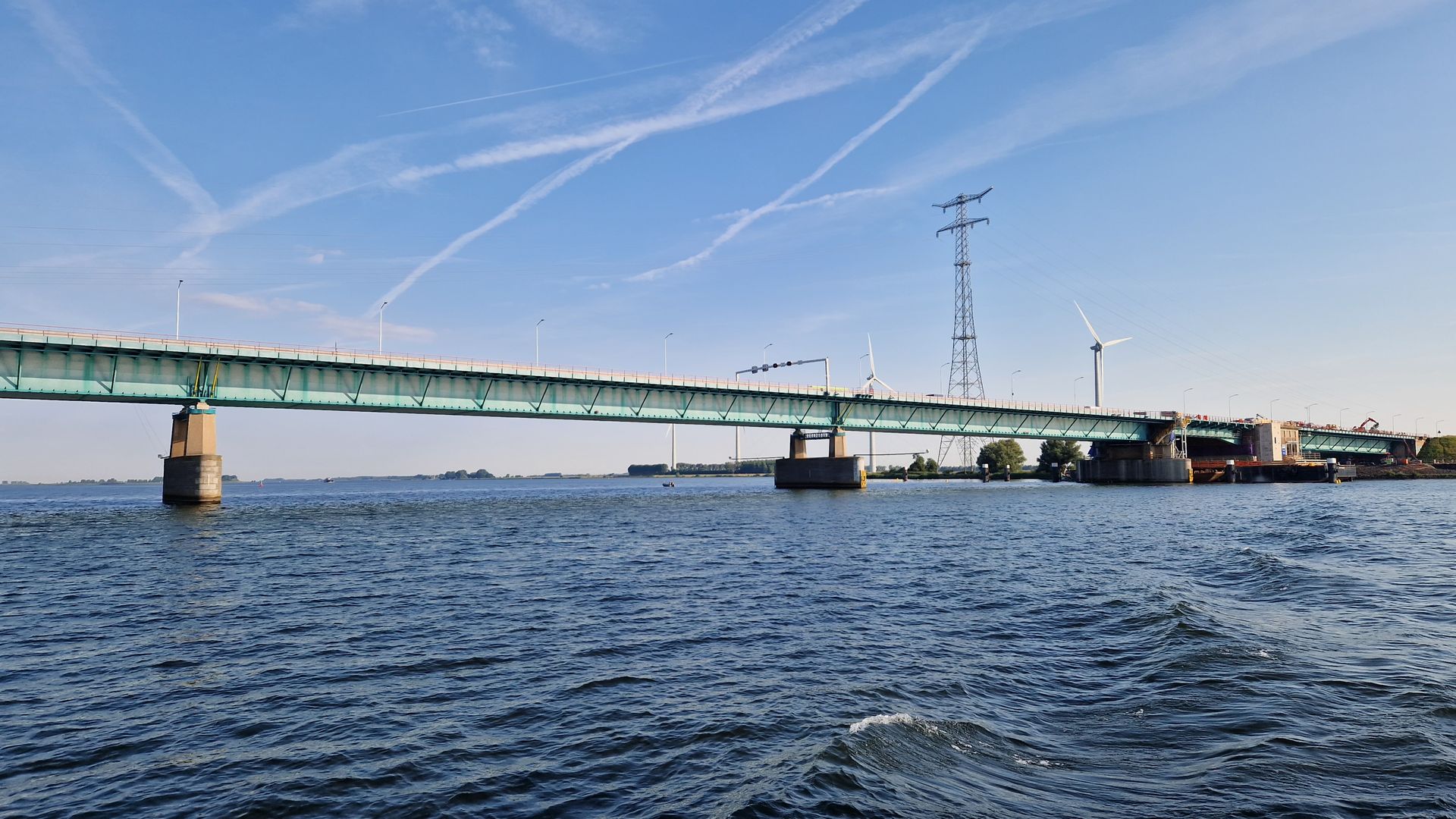 Het geld voor de werkzaamheden van de Haringvlietbrug is er nog niet.