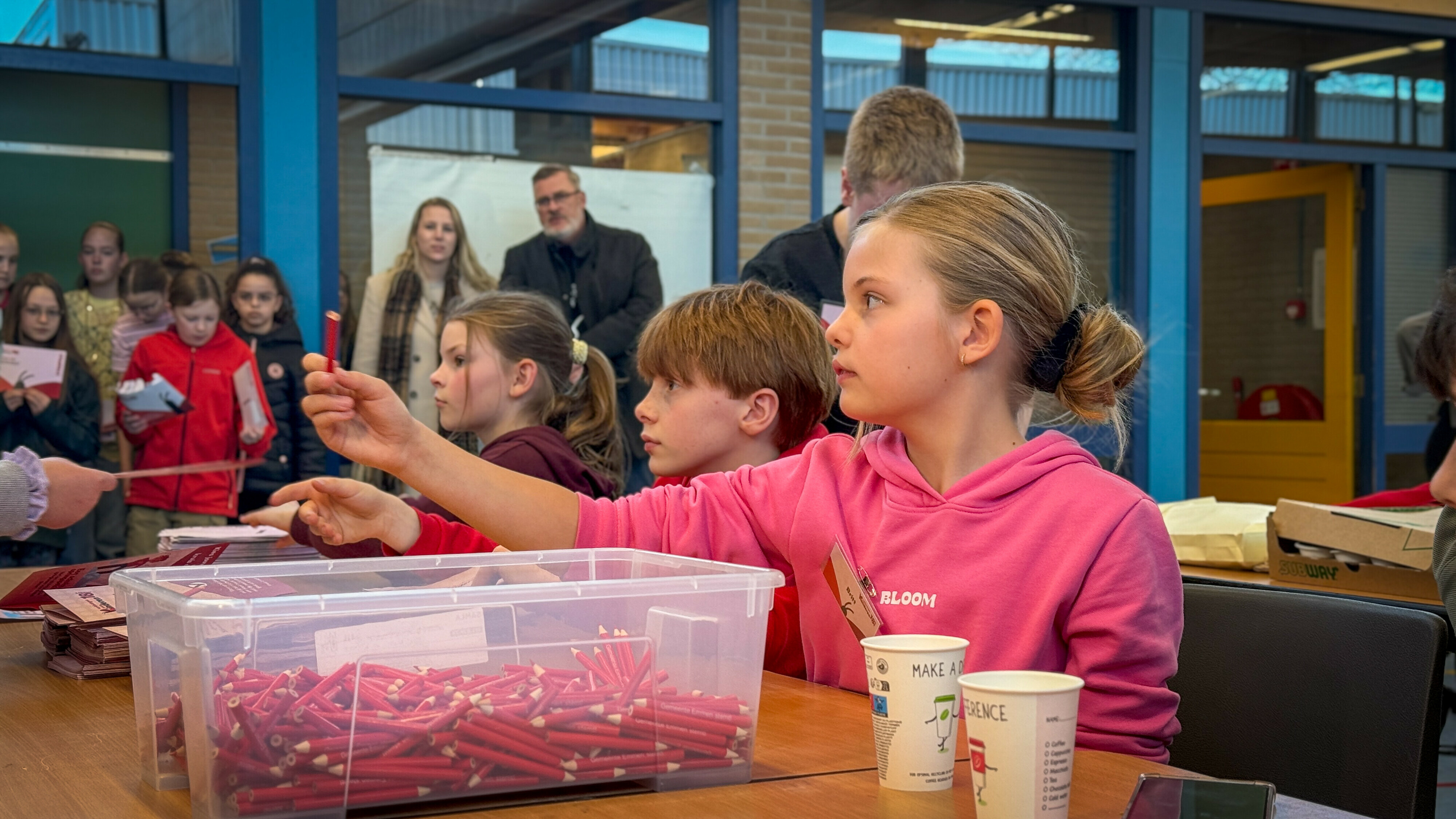 Liveblog Drenthe Kiest: burgemeester Bergsma gaat abseilen van kerktoren bij hogere opkomst