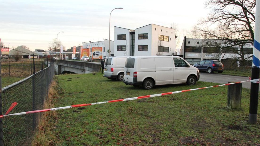 Lichaam van vrouw gevonden in water.