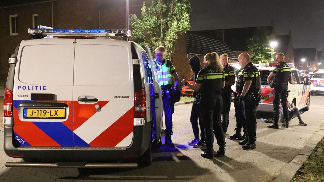 Acht mensen waren in de nacht van donderdag op vrijdag betrokken bij een steekpartij in Delft
