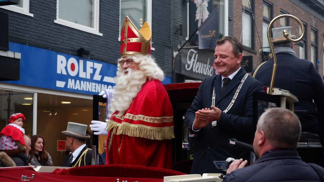 Sinterklaas en burgemeester Renze Bergsma van Coevorden