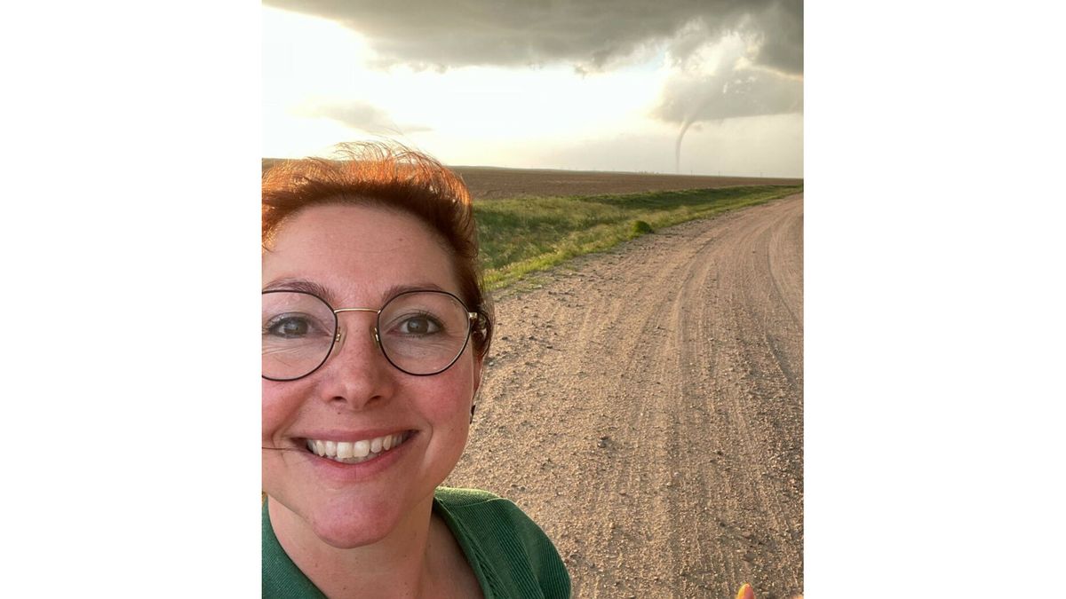 Tjitske ziet tornado's met eigen ogen: "Heel overweldigend allemaal"