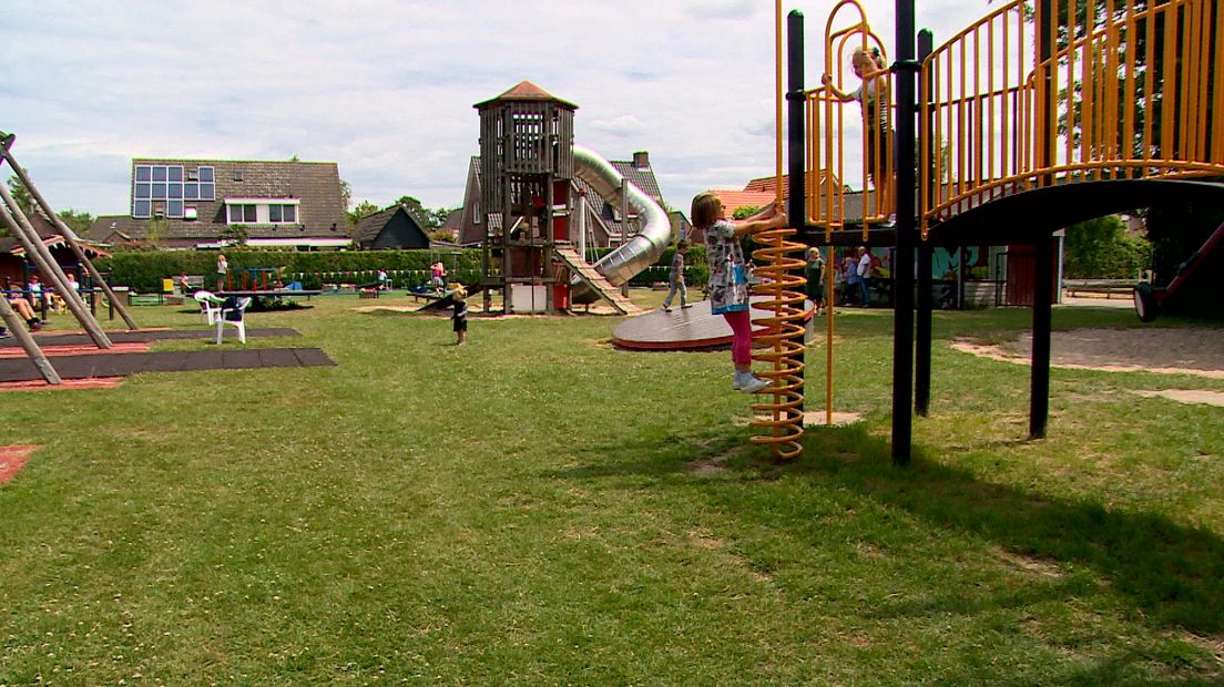 Speeltuin De Vluchtheuvel in Nieuwdorp bestaat 50 jaar