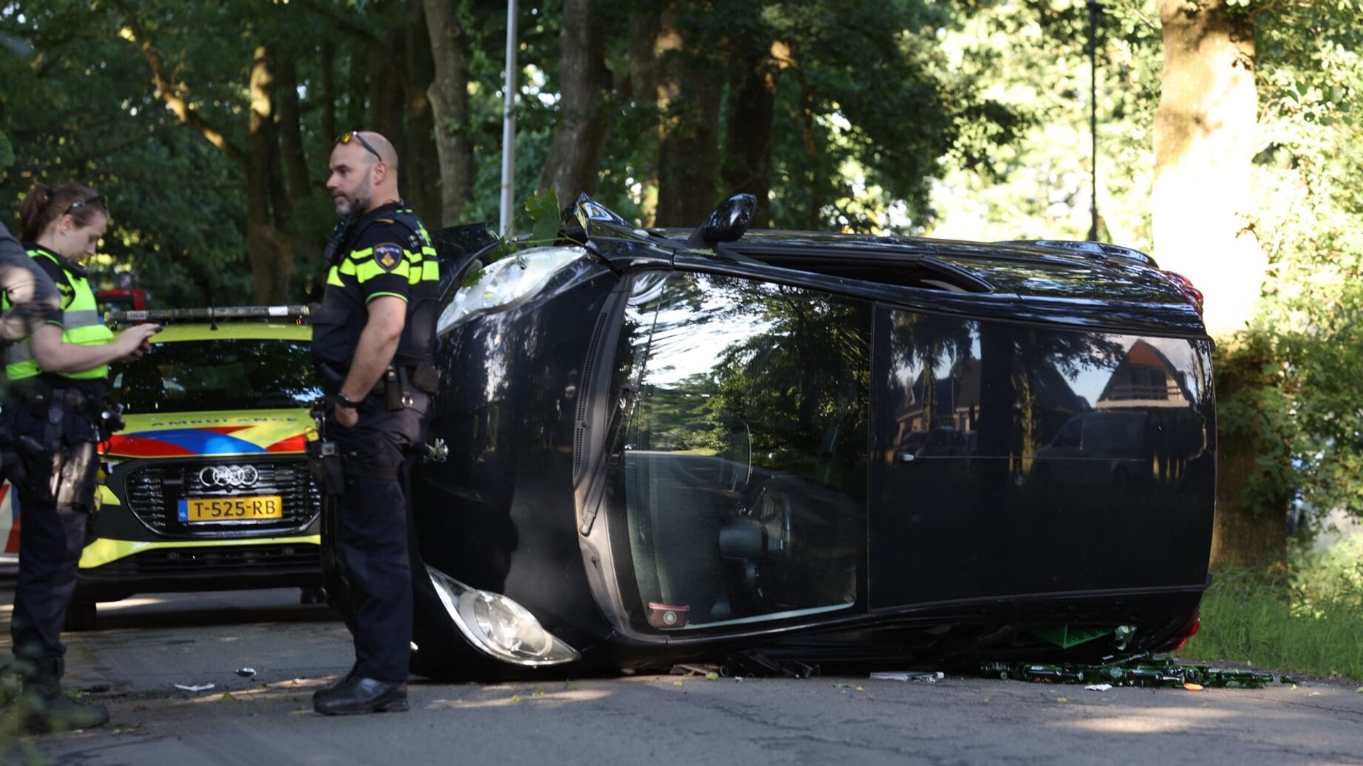 112-nieuws 19 Juni: Auto Slaat Over De Kop In Drachten | Gewonde Bij ...