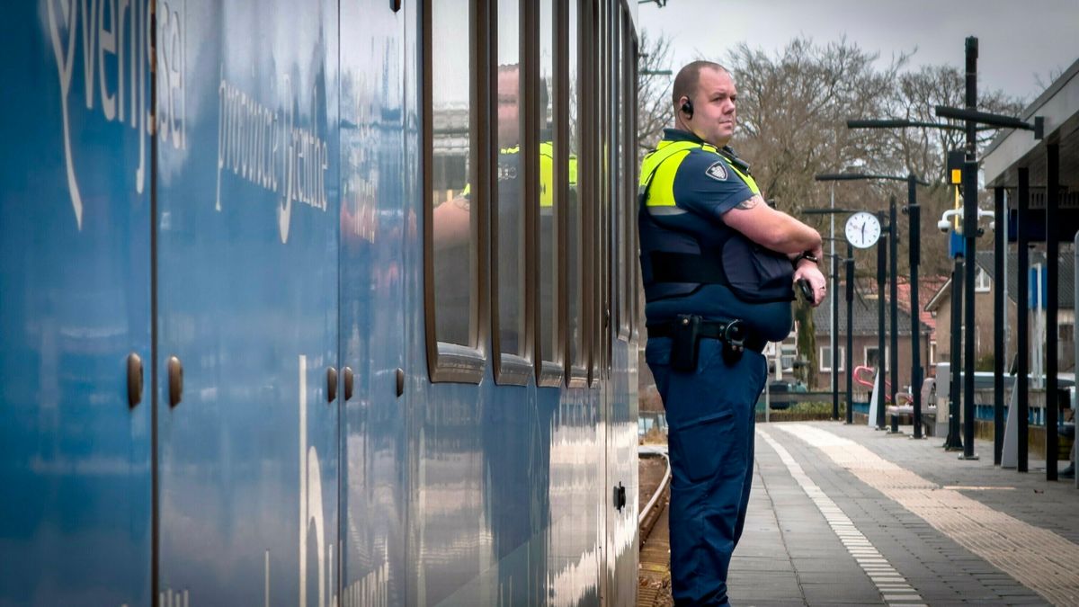 Langer perroncontroles om agressie in trein tussen Emmen en Ter Apel te verminderen