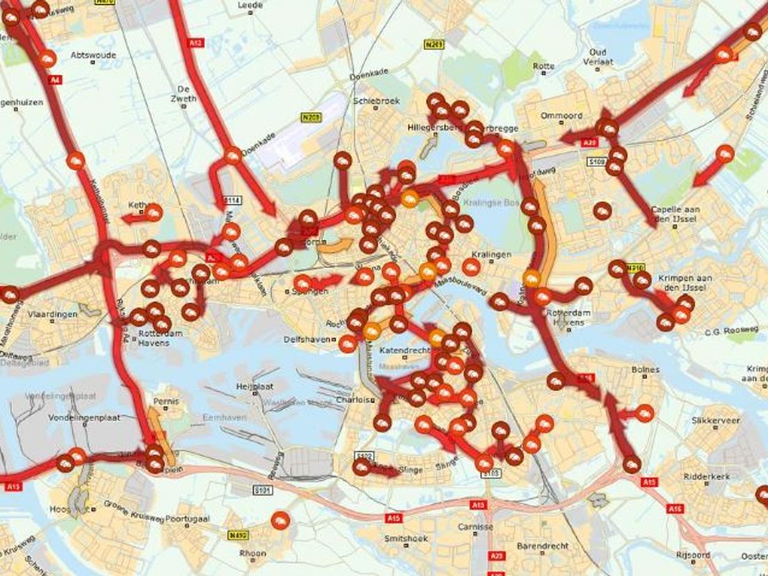 Verkeerssituatie rondom Rotterdam om 16:00 uur