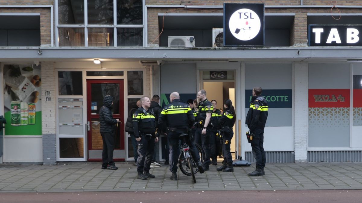 112-nieuws | Opnieuw overval op tabakszaak - Stevige aanrijding, weg helemaal dicht