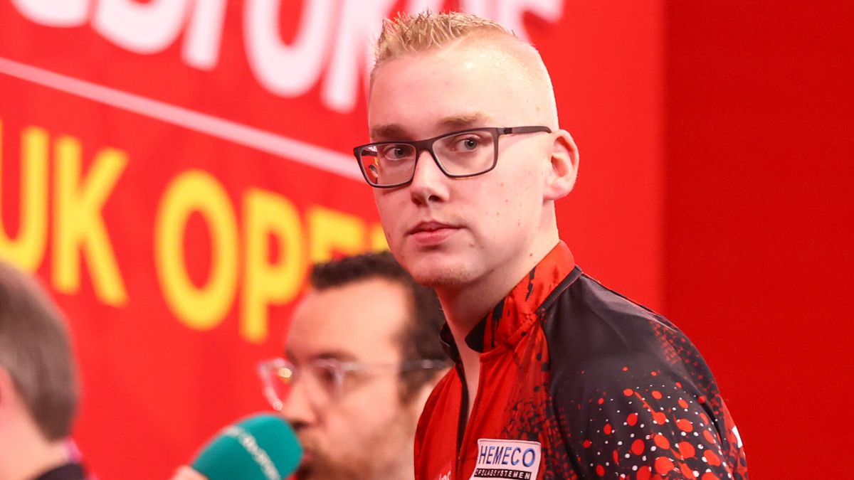 Van der Velde overleeft eerste ronde op UK Open, Van der Wal uitgeschakeld