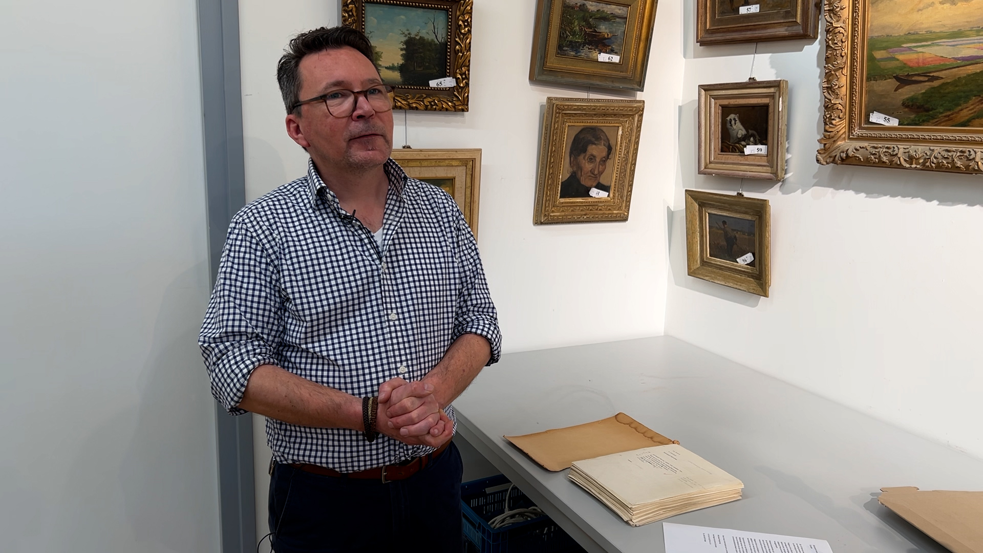 Erfgenaam vindt en veilt uniek Wolkers-manuscript