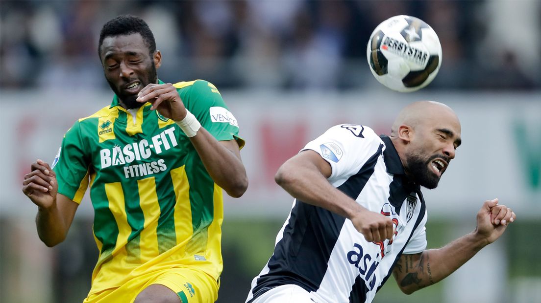 Wilfried Kanon in duel met Samuel Armenteros 