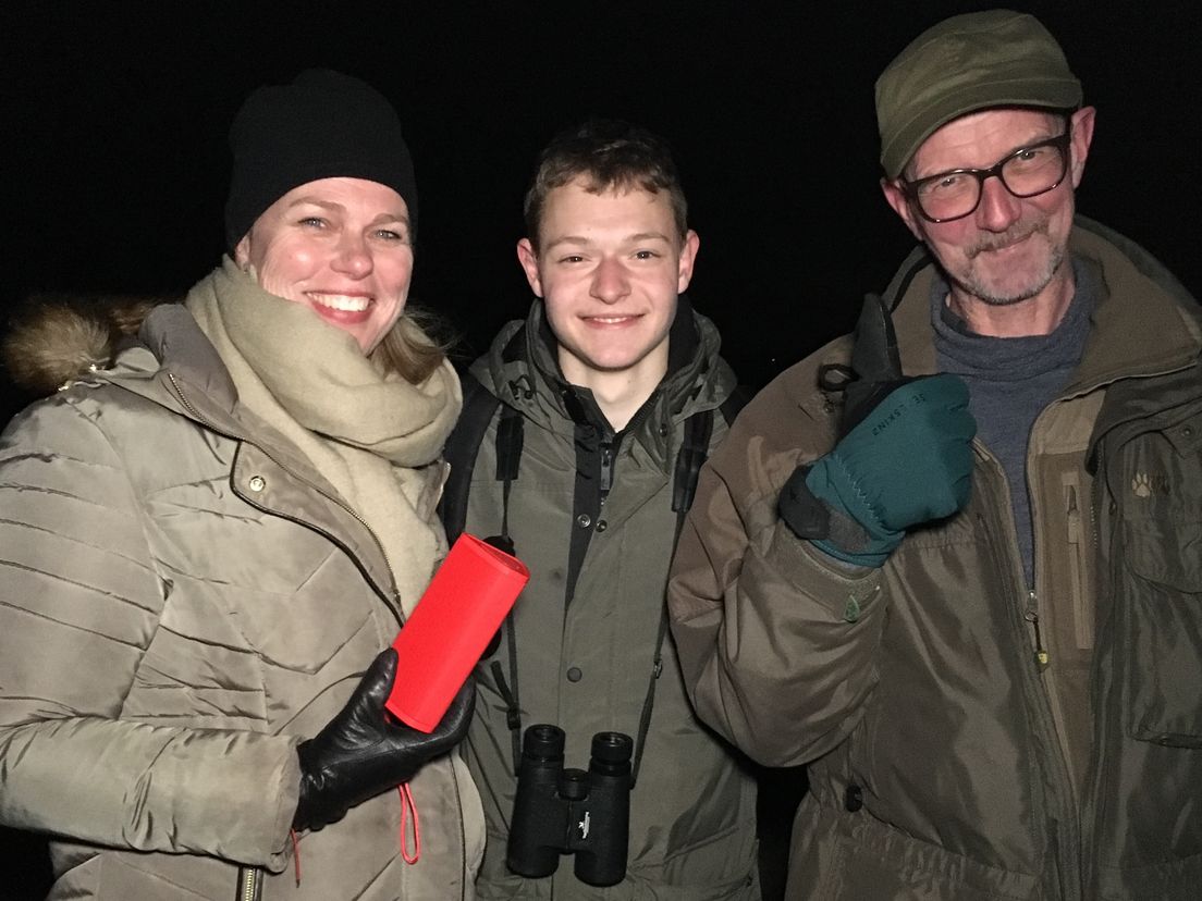 Patrijzentellers Mellany Klompe (links) en Dick van Houwelingen (rechts)