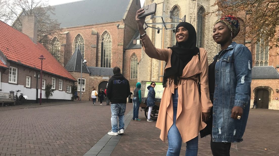Ayaan en Fatou vloggen over het Zeeuwse studentenleven